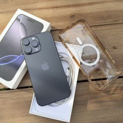 IPhone 16 Pro Max  256  GB. Pristine Condition Unlocked Use Any Carrier Hablo Espanol.