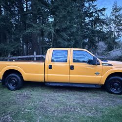 2011 Ford F-350 Super Duty Crew Cab Diesel – Low Miles (78K) – Ready to Work
