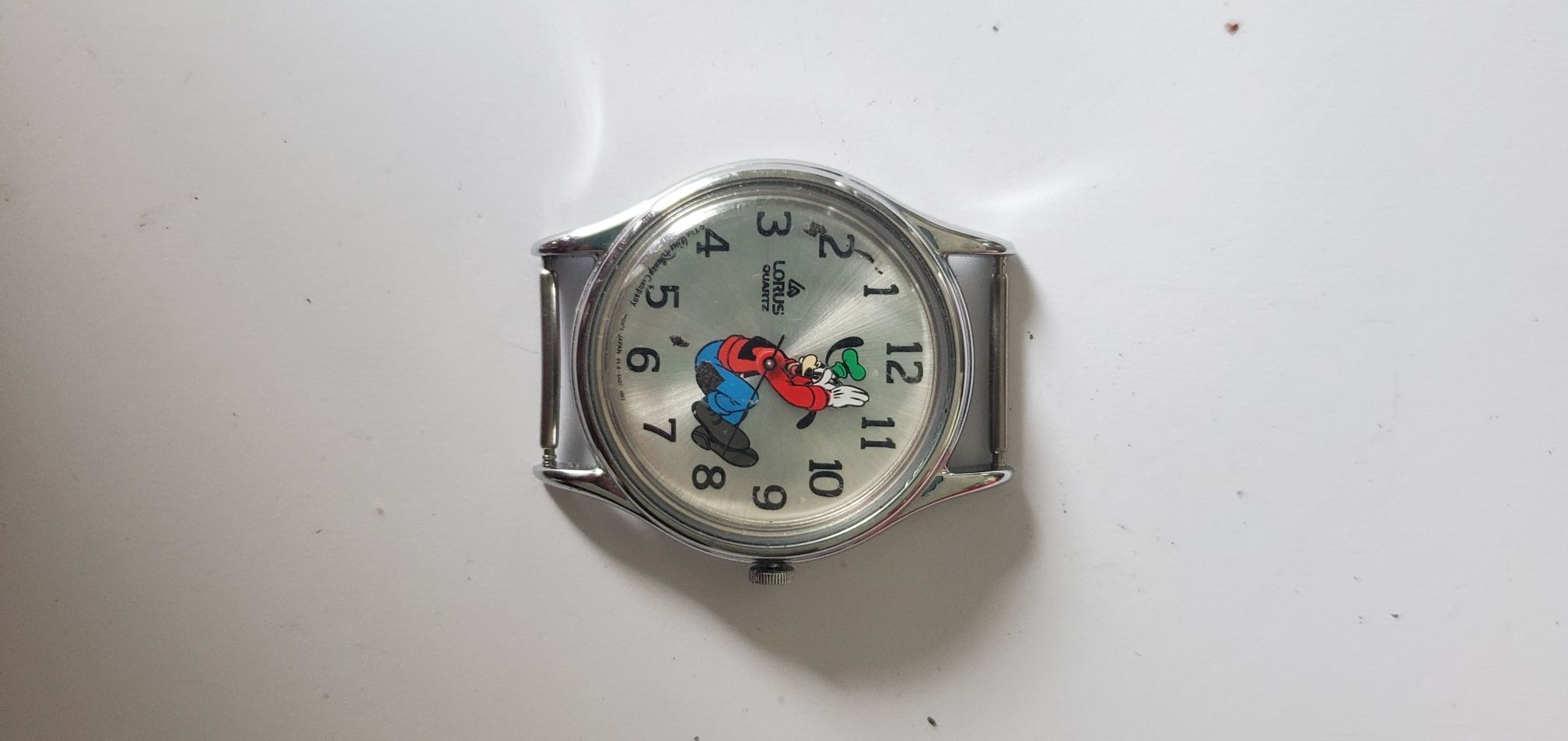 Vintage Disney Lorus Backwards Goofy Watch
