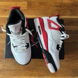 Air Jordan 4 Retro