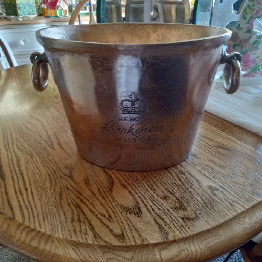 Hotel Stamped Champagne/Wine Bucket 