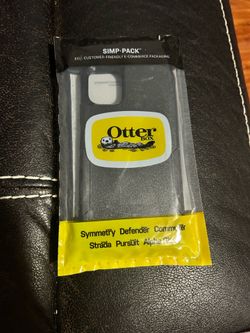 Otter BOX: iphone 11 black phone case