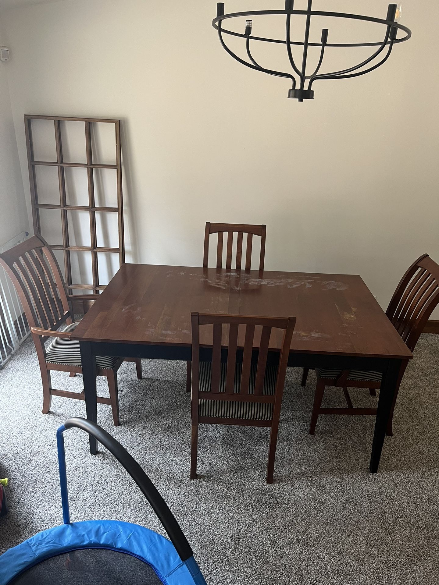 Ethan Allen Dining Table And Chairs