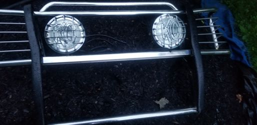 Brush Guard With KC Lights for Chevy/GMC