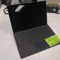 Microsoft Surface Pro 5 i5 @2.6GHz 8GB RAM 256GB SSD Win11 Pro 12.3" Touchscreen