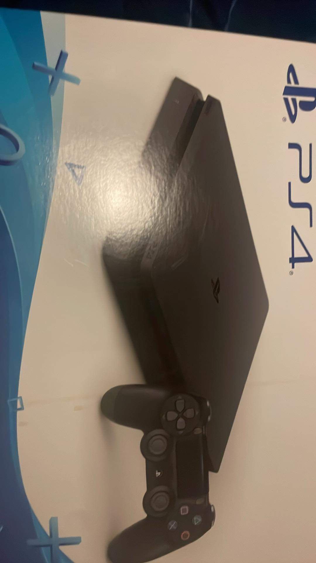 PS4 Slim 2 Controller 1 Game 