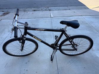 Trek Mountain Bike, 26” Tires