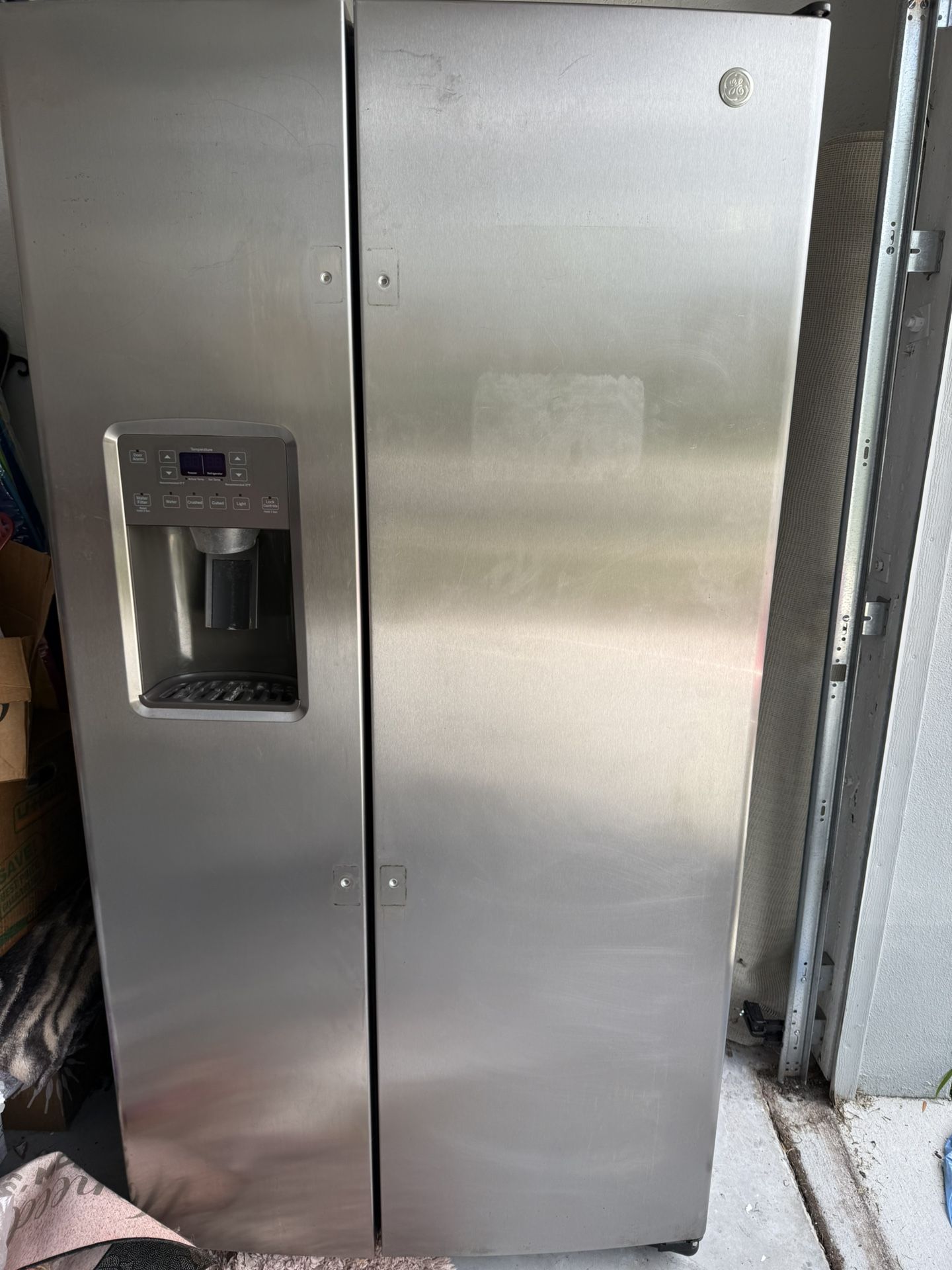 GE Side By Side Refrigerator 