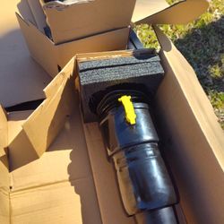 07 - 14 Lexus LS460L RWD Front Left/Right Side Air Suspension Struts 