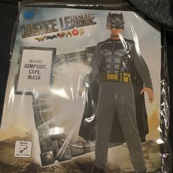 Batman costume. Size 4-6.