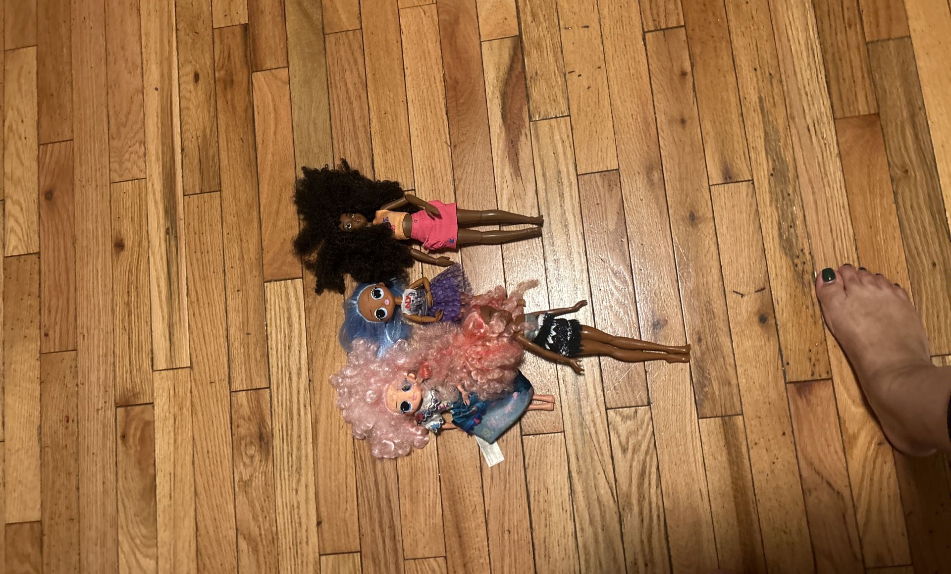 4 Dolls