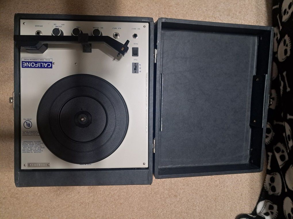 Vintage 1970s Califone 1030av Portable Record Player