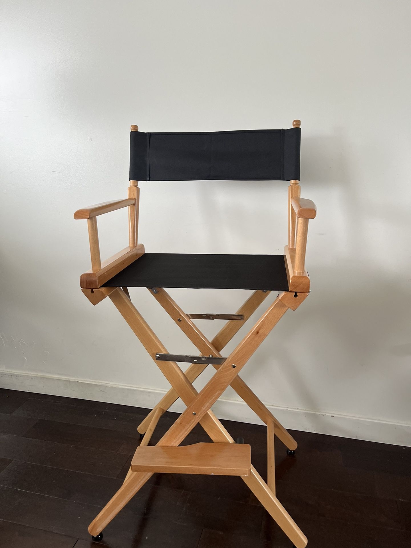 Tall Director’s Chair (new)