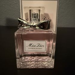 Ms Dior Blooming Bouquet 