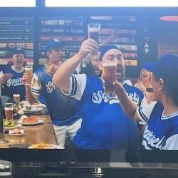 Sharp AQUOS Quattron 60-inch 1080p LED TV - Great Picture!