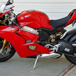 2018 Ducati Panigale V4S
