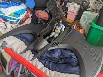 Batman Batwing (The Flash) – 27" Wingspan – Target Exclusive w/ 12" Batman Figure