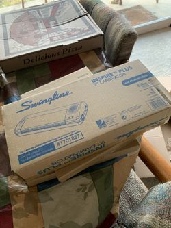Swingline Inspire Plus Thermal Pouch 9in Laminator + Pouches 