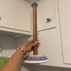 Paper Towel Holder Salt And Pepper Set