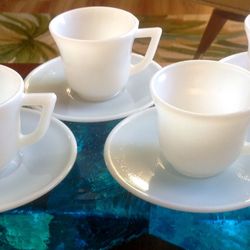 1930s-'50s Hazel Atlas "Little Hostess New Century" Platonite Milk Glass Children's Tea Set