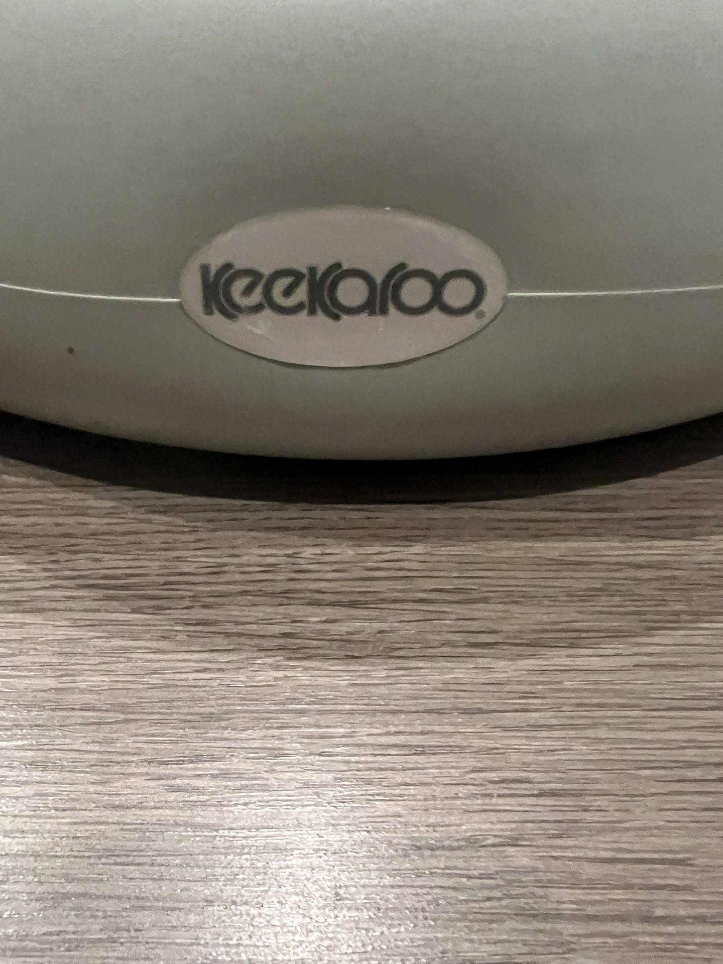 Keekaroo Changing Table 