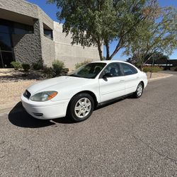 2005 Ford Taurus