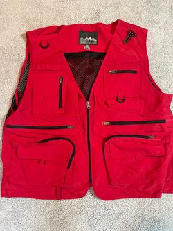 Red fishing vest with multiple pockets size 2XL #fishing #outdoors
