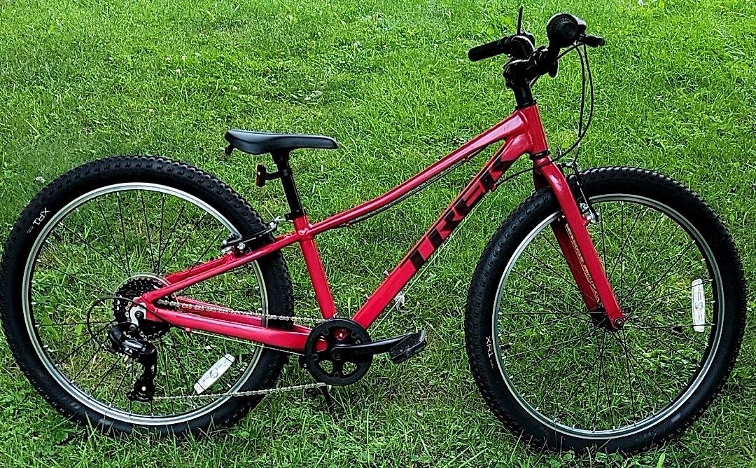 USED TREK PRECALIBER 24" 8 SPEED BIKE