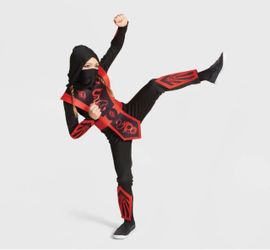 Hyde and EEK! Boutique Kids size Small 6-7 ' Red Ninja Costume