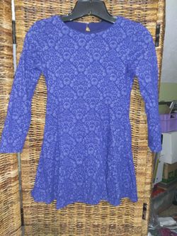 Gymboree Girl's Size 7/8 Royal Blue Textured Fit & Flare Dress

Excellent Condition!!

**Bundle and save with combined shipping**

