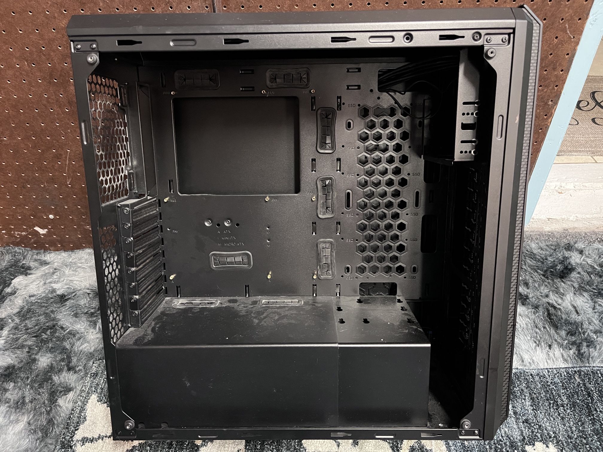 ATX Mid Tower Case