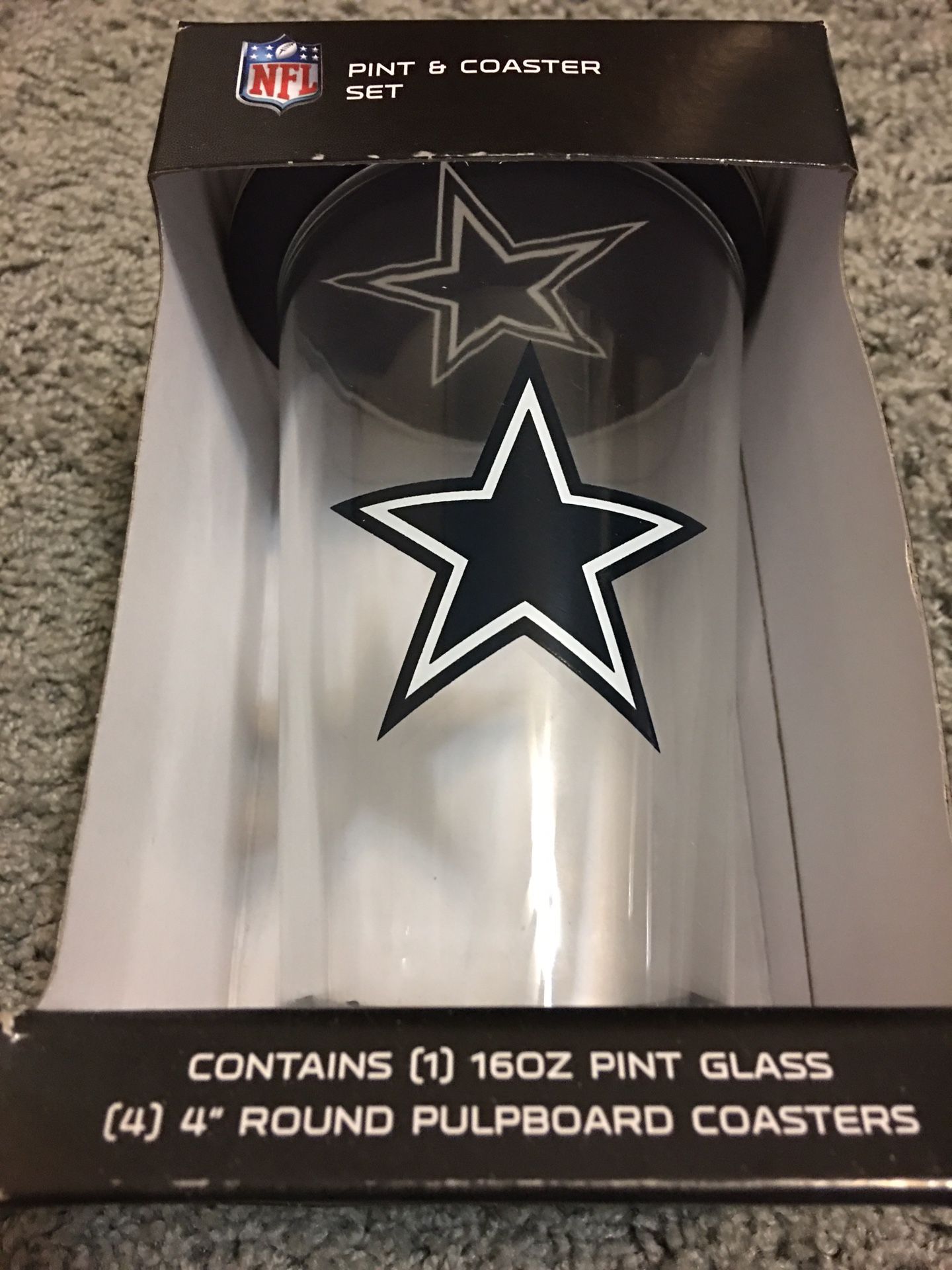 Dallas Cowboys Glass Pint Glass With 4 Coasters!