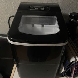 Ice Maker 