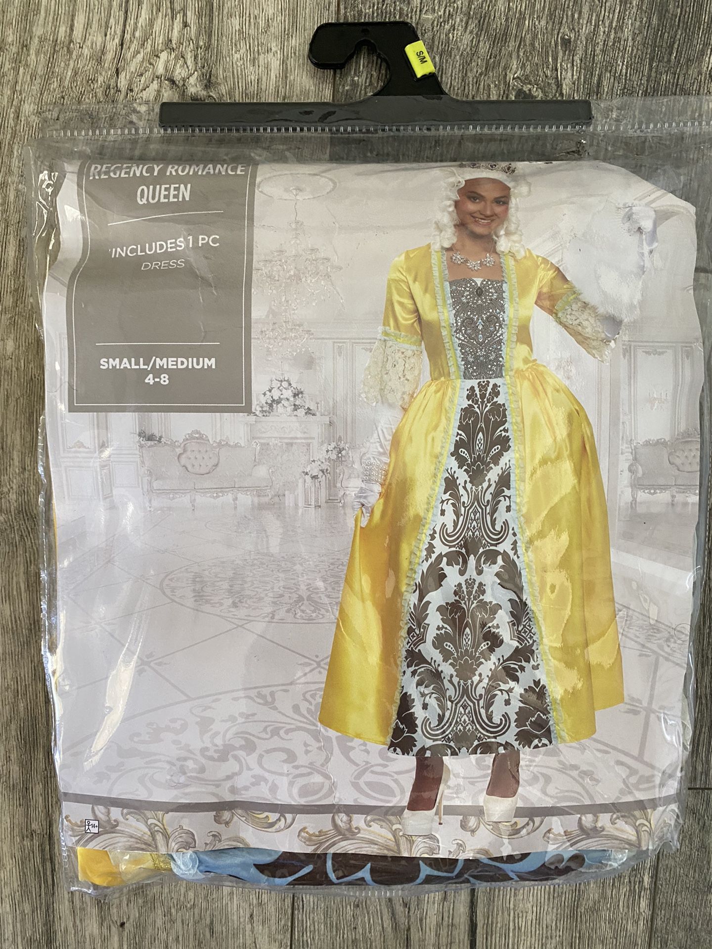 Queen Costume