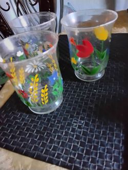 Set a three candle holders