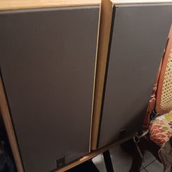 JBL SPEAKERS MODEL JBL 2800. PERFECT CONDITION