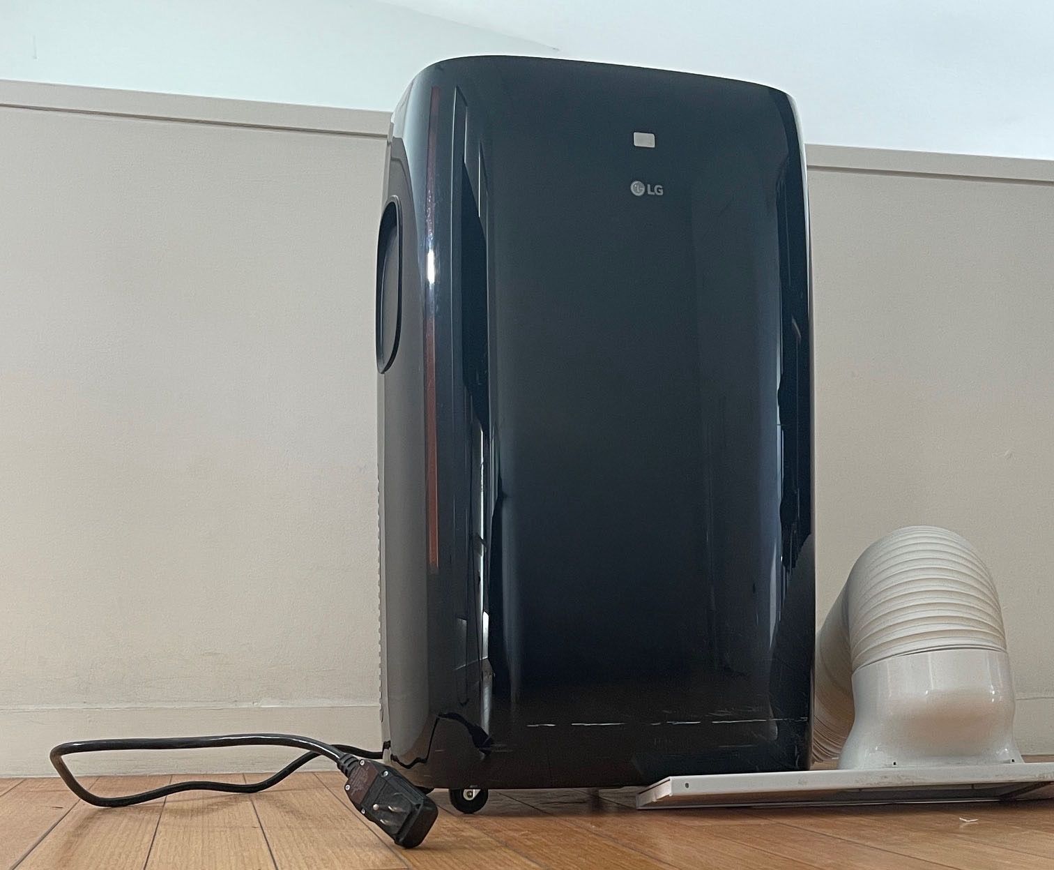 LG Portable Air Conditioner – 14,000 BTU