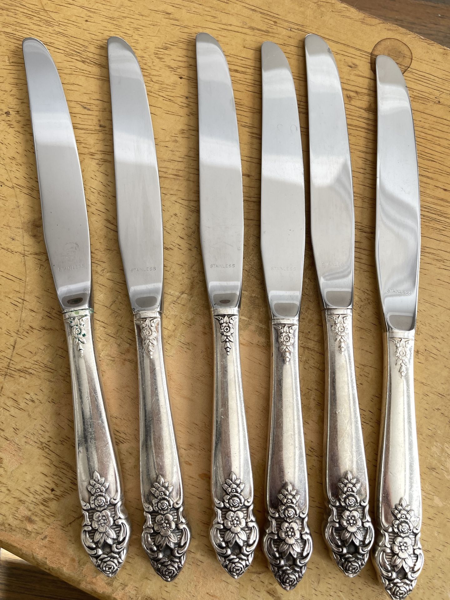 Oneida DISTINCTION 6-Hollow Dinner Knives Prestige 1951 Silverplate Flatware