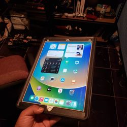 Brand New Conditions gold Edition Ipad Pro 12.9 Inch 128GB. For $280! Firm or Trade for Graded PSA CGC BECKETT cards