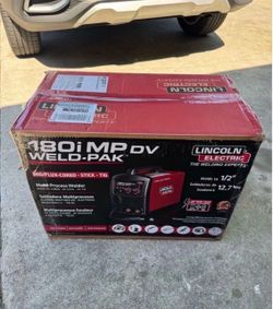 Lincoln Electric 180 Amp Weld-Pak 180i Multi-Process Stick/MIG/Flux-Core/TIG, 120V or 230V Aluminum