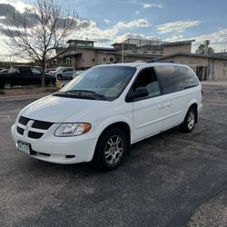 2003 Dodge Caravan 
