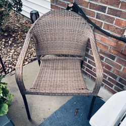 2 outdoor chairs