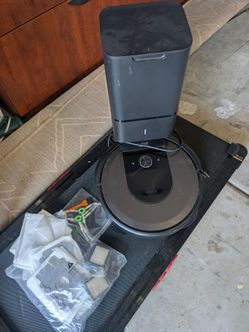iRobot Roomba i7