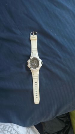 Outdoor gear watch