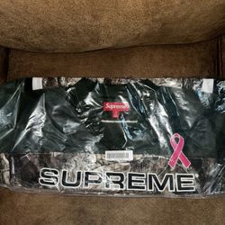 Supreme Breast Cancer Awareness Football Jersey Green Size M