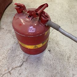 Gas Can Heavy Duty Metal Safety 5 Gallon Gas Can Used 