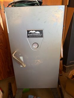 Masterbuilt electric smoker NEW