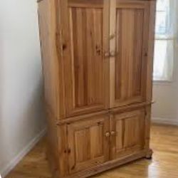 Broyhill TV Armoire, Excellent Condition 