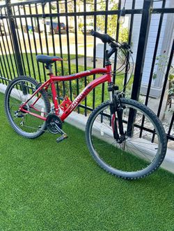 SCHWINN RANGER MOUNTAIN BIKE 26” Wheels 