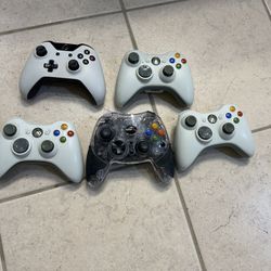 Lot Of  5 Microsoft Xbox  Wireless Controller. Good Condition.